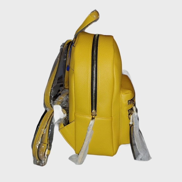 💜SOLD💜Call It Spring Canada Backpack - Picture 2 of 5